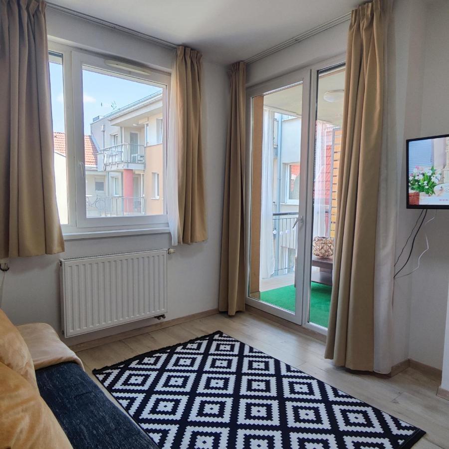 Dolce Vita Zafir Apartman Budapest Bagian luar foto