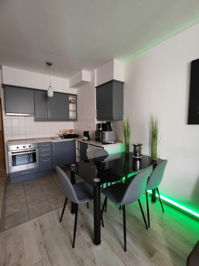 Dolce Vita Zafir Apartman Budapest Bagian luar foto